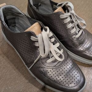 Rockport R-Evolution Perf Sneaker Metallic Silver Leather